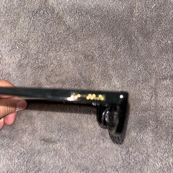 Lu Goldie black sunglasses - Picture 4 of 7